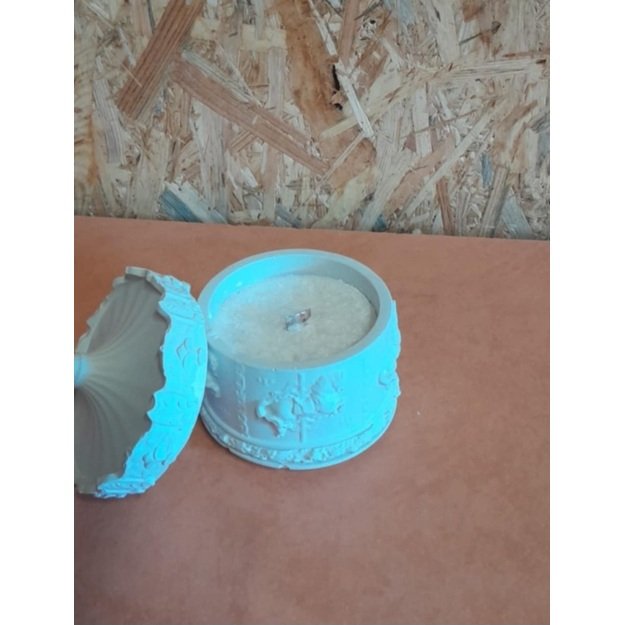 Dekoratyvinė žvakė 